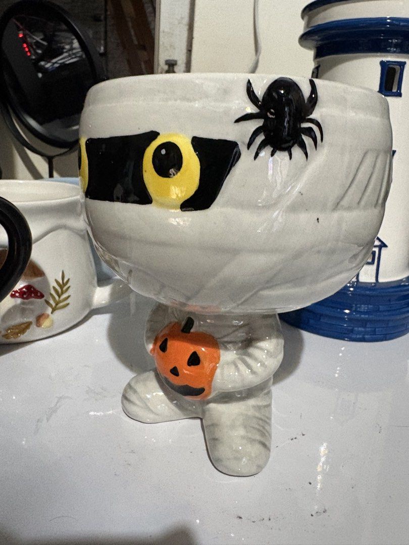 Mummy Holder display (Category: Vases & Decorative Bowls) located in Caloocan City. Submitted by rabbithole2026 (Listing ID 1461341538, Image 1). Description: .