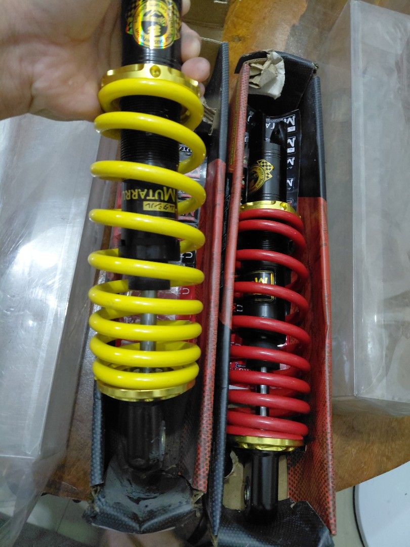 Mutarru shock suspensiin (Category: Body Parts and Accessories) located in Quezon City. Submitted by maxdom (Listing ID 1461411101, Image 1). Description: mutarru shock for mio i beat click 999 only 1400 bentahan nyan before .