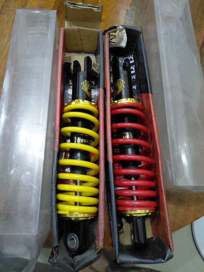 Mutarru shock suspensiin (Category: Body Parts and Accessories) located in Quezon City. Submitted by maxdom (Listing ID 1461411101, Image 2). Description: mutarru shock for mio i beat click 999 only 1400 bentahan nyan before .