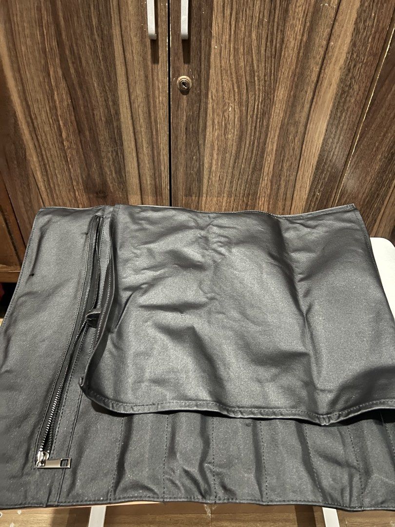 Nacional Knife Bag (Category: Knives & Chopping Boards) located in Manila. Submitted by andreipenas (Listing ID 1461466910, Image 3). Description: FS: Nacionale Knife Bag Minimal scratches ₱2,500 Nego. (Knives not included).