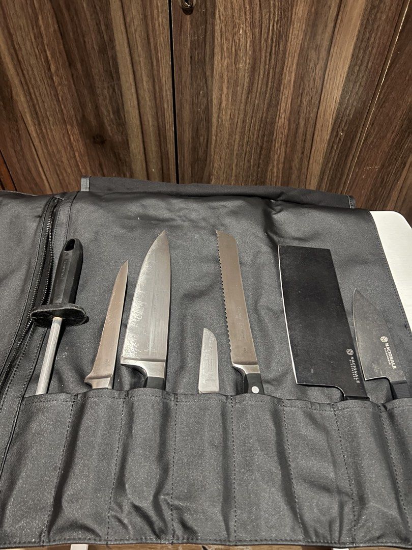 Nacional Knife Bag (Category: Knives & Chopping Boards) located in Manila. Submitted by andreipenas (Listing ID 1461466910, Image 2). Description: FS: Nacionale Knife Bag Minimal scratches ₱2,500 Nego. (Knives not included).