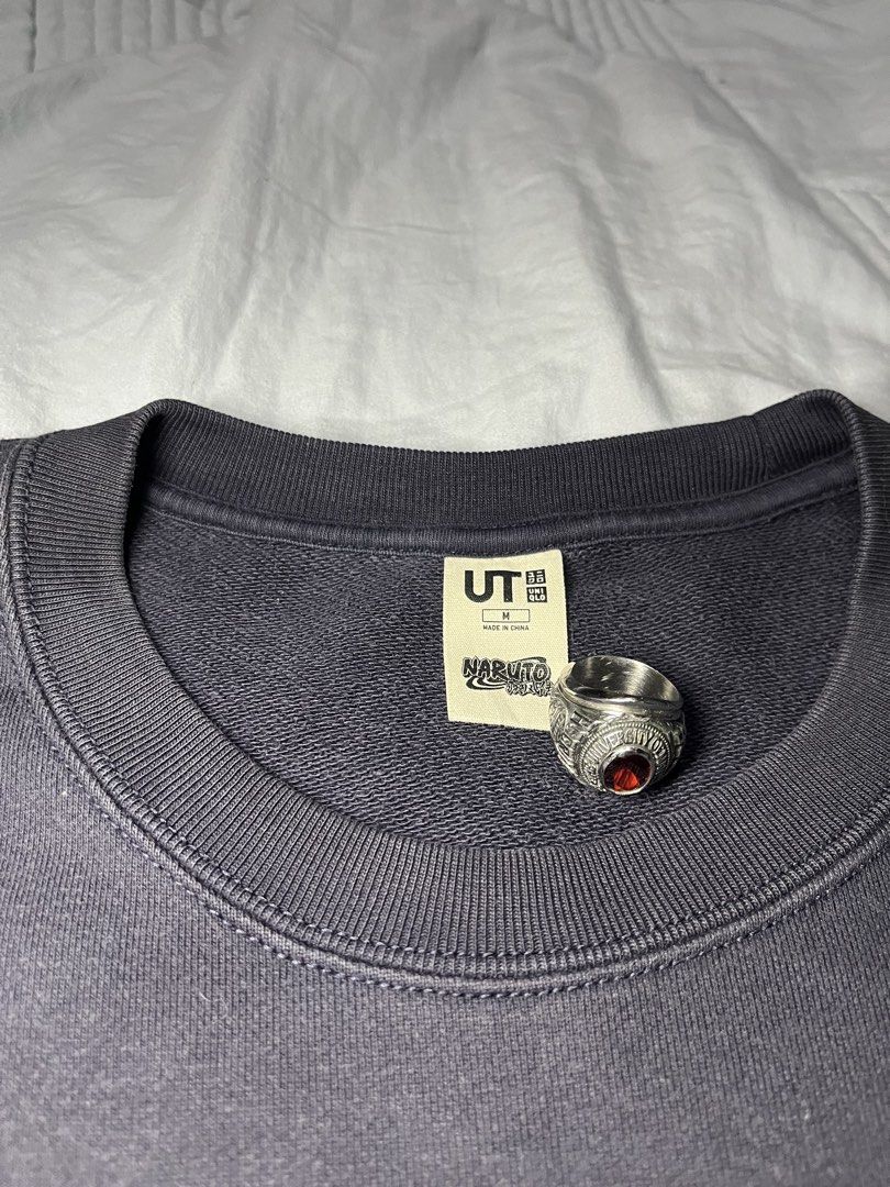 Naruto Shippuden Itachi Uchiha Sweatshirt (Category: Coats, Jackets and Outerwear) located in Manila. Submitted by becarria_thrift23 (Listing ID 1461489553, Image 3). Description: Official Uniqlo UT collaboration sweatshirt featuring Itachi Uchiha with his iconic quote to Sasuke. High-quality heavy cotton crewneck pullover..