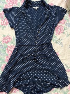 (Category: ) located in . Submitted by chloriswardrobe (Listing ID 1461443481, Image 1). Description: .