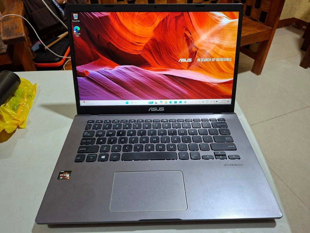 [NEGO] ASUS VivoBook X409DA (Category: Laptops & Notebooks) located in San Mateo. Submitted by shop_with_lau (Listing ID 1461415685, Image 1). Description: Selling my Asus vivobook X409DA Good as new condition Newly repasted Unli test Specs: - Amd Ryzen 5 3500u - 4gb Ram DDR4 - 120gb nvme ssd - 1tb hdd Inclusions: - Charger - Laptop bag - Mouse Price: 15k Nego Rfs: need funds Loc: Montalban Rizal MOP: Meetup, lalamove, gcash.