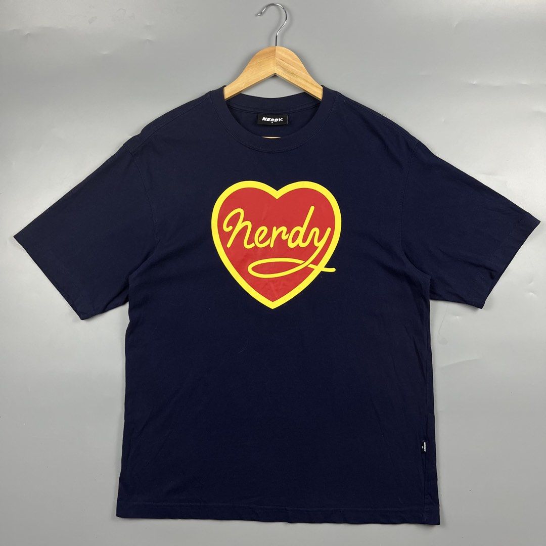 Nerdy Heart Tee (Category: Activewear) located in Los Banos. Submitted by 4030.archives. (Listing ID 1461485334, Image 1). Description: Nerdy Heart Tee 1000 Pesos Small Length : 28 inches Width : 20.5 inches Good as new.