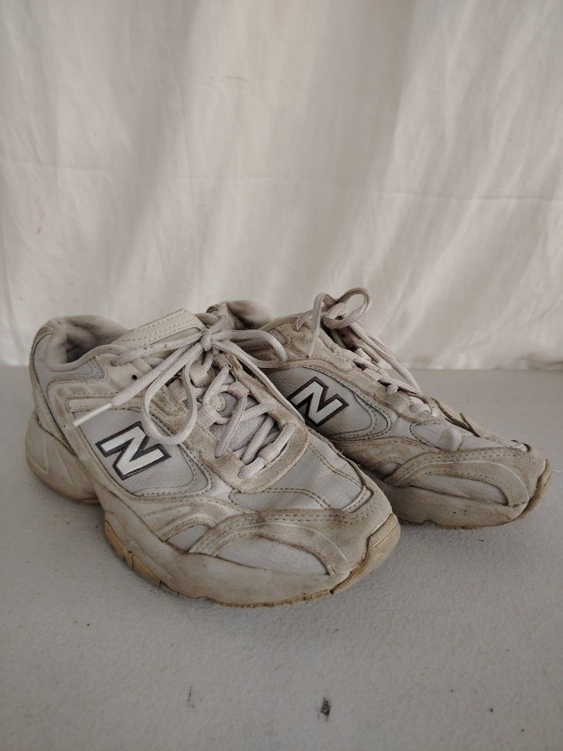 New Balance 500 Series Training Sneakers (Category: Sneakers) located in Bulacan. Submitted by amarijapansurplus (Listing ID 1461428635, Image 2). Description: - White New Balance 500 series sneakers - Ideal for training and everyday wear - Laces included - Shows some signs of wear, but plenty of life remaining - Comfortable for light workouts.