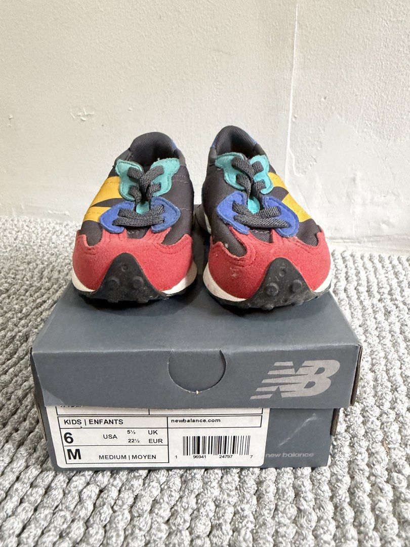 New Balance Kids Sneakers (Category: Babies & Kids Fashion) located in Paranaque City. Submitted by cellybelly (Listing ID 1461329976, Image 3). Description: .