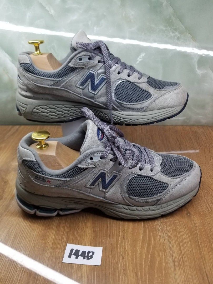 New balance sneakers 39 (Category: Sneakers) located in Quezon City. Submitted by lykpossession (Listing ID 1461398647, Image 3). Description: Ask first if available.