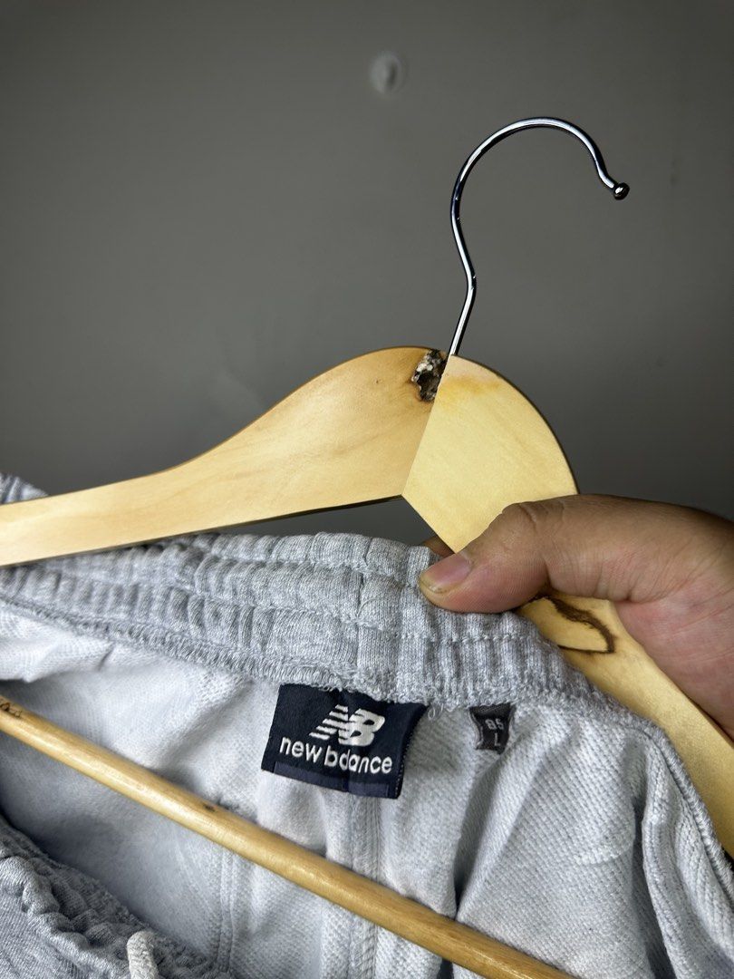 NEW BALANCE SWEAT SHORT (Category: Shorts) located in Molave. Submitted by thriftmate13 (Listing ID 1461412847, Image 3). Description: .