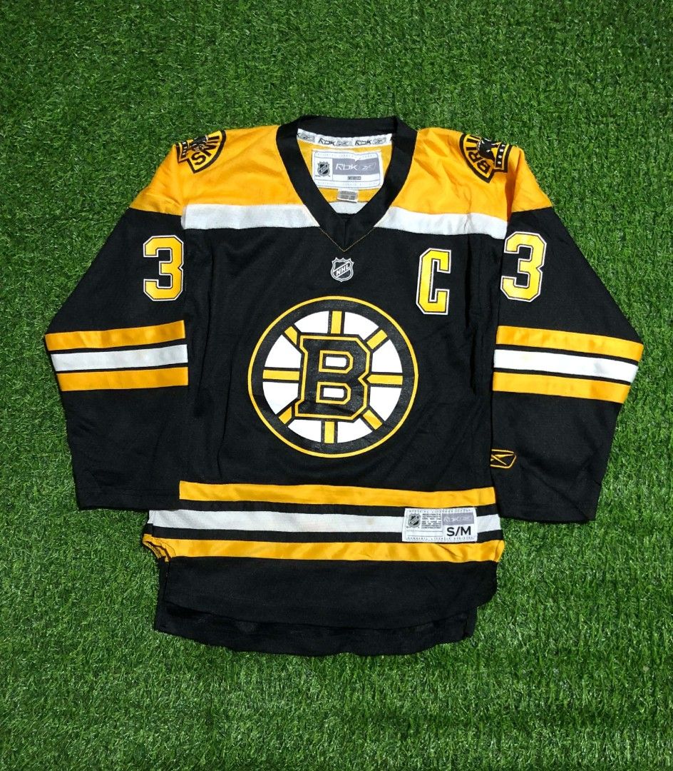 NFL jersey (Category: Activewear) located in Bacolod City. Submitted by nice_thriftt (Listing ID 1461525498, Image 1). Description: .