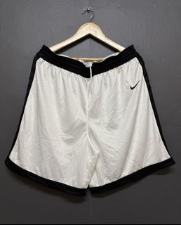 (Category: ) located in . Submitted by staythrifted.23 (Listing ID 1461366065, Image 1). Description: .