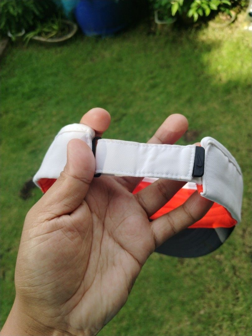 Nike Golf Visor (Category: Caps & Hats) located in Legazpi City. Submitted by genobecollectives (Listing ID 1461421402, Image 2). Description: Nike Golf visor 800 free ship - Red and black patterned brim - Adjustable strap for a comfortable fit - Ideal for sunny days on the golf course - Features the Nike Golf logo on the front -one size fits all .