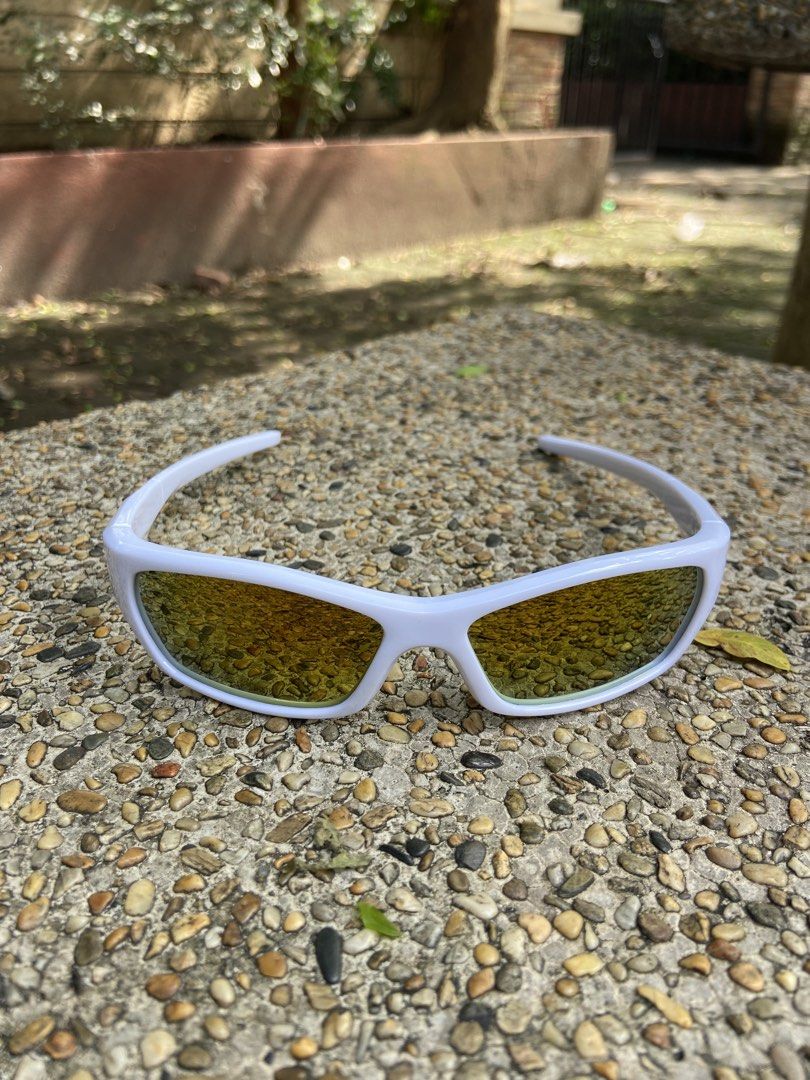 Nike JOLT sunglasses (Category: Sunglasses & Eyewear) located in Quezon City. Submitted by g00dwillph (Listing ID 1461484739, Image 1). Description: .