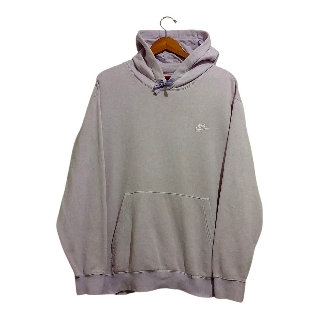 Nike Logo Hoodie (Category: Hoodies) located in Caloocan City. Submitted by NEWBORNVTG (Listing ID 1461407274, Image 1). Description: Nike Logo Hoodie (Light Purple) Size: L - XXL Dimes: 29L × 28W Condition: 9/10 (Tiny stains) Mode of Delivery • J&T Express • Lalamove (Abono Service) Mode of Payment • GCash • GoTyme Bank • PSBank Thank you! God Bless!.