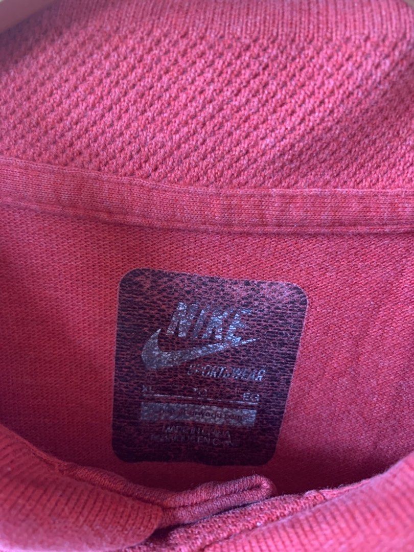 Nike Manchester Poloshirt (Category: Tshirts & Polo Shirts ) located in Kabacan. Submitted by mansourrrrrr (Listing ID 1461410855, Image 2). Description: Nike Manchester Polo Shirt Size: XL No issue Color rate: 9.5/10.
