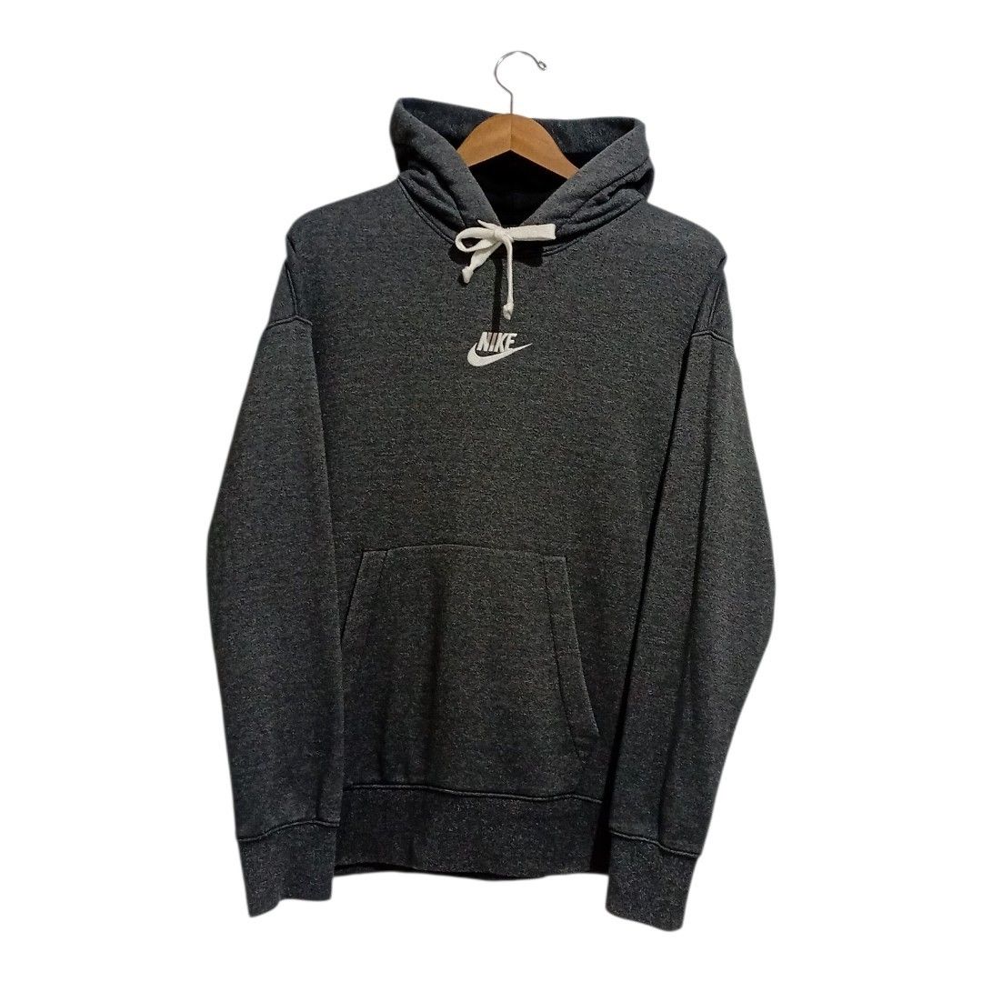 Nike Mid Logo Hoodie (Category: Hoodies) located in Caloocan City. Submitted by NEWBORNVTG (Listing ID 1461408417, Image 1). Description: Nike Mid Logo Hoodie Size: L Dimes: 28L × 22W Condition: 10/10 Mode of Delivery • J&T Express • Lalamove (Abono Service) Mode of Payment • GCash • GoTyme Bank • PSBank Thank you! God Bless!.