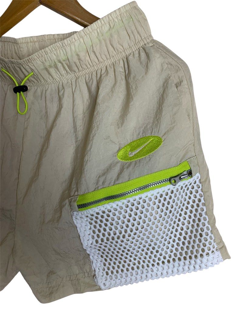 Nike NSW Clash High Rise Shorts (Category: Shorts) located in Baguio. Submitted by darkcollection_1428 (Listing ID 1461493349, Image 2). Description: Nike NSW Clash High Rise Shorts • Excellent Condition • Color Beige (10/10 Color Rate) • Size Large On Tag • Up To 32 Waistline • 15 Length • Working Zipper • No Issue/ Flaws Halos Brand New Pa • Pang Pickle Ball Niyo 💸450 + shipping fee 📍Ambiong Baguio Location .