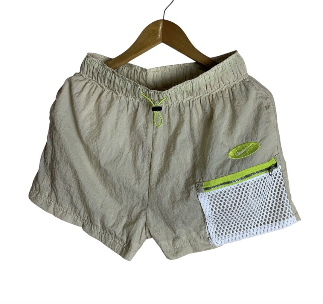 Nike NSW Clash High Rise Shorts (Category: Shorts) located in Baguio. Submitted by darkcollection_1428 (Listing ID 1461493349, Image 1). Description: Nike NSW Clash High Rise Shorts • Excellent Condition • Color Beige (10/10 Color Rate) • Size Large On Tag • Up To 32 Waistline • 15 Length • Working Zipper • No Issue/ Flaws Halos Brand New Pa • Pang Pickle Ball Niyo 💸450 + shipping fee 📍Ambiong Baguio Location .