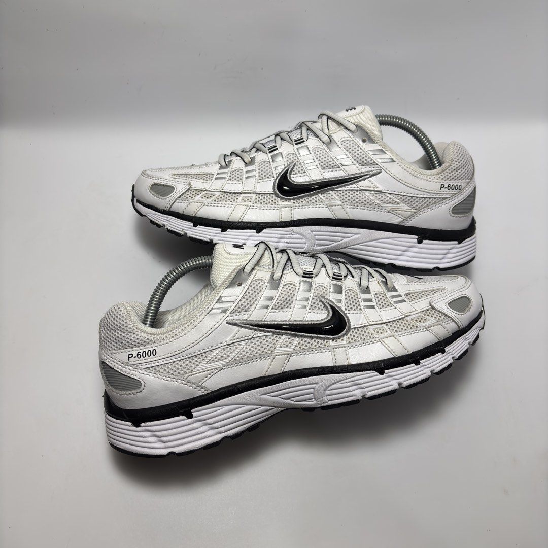 NIKE P-6000 WHITE METALLIC SILVER BLACK (Category: Sneakers) located in Cebu City. Submitted by kylokicks77 (Listing ID 1461534795, Image 2). Description: Nike P-6000 White Metallic Silver Black Legit/Authentic pair ✅ Size: 8.5us(men’s) | 42euro | 26.5cm Excellent to as new condition No issue Loc: Lapu-Lapu City, Cebu 📍 DM me if interested 📩🙌🏽 P.S. Colors may vary due to lighting..