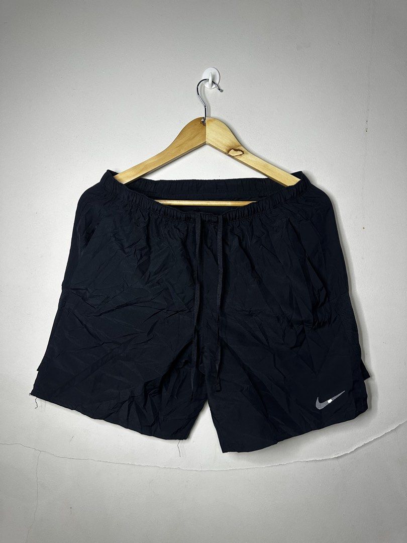 NIKE RUNNING (Category: Shorts) located in Molave. Submitted by thriftmate13 (Listing ID 1461413949, Image 2). Description: .
