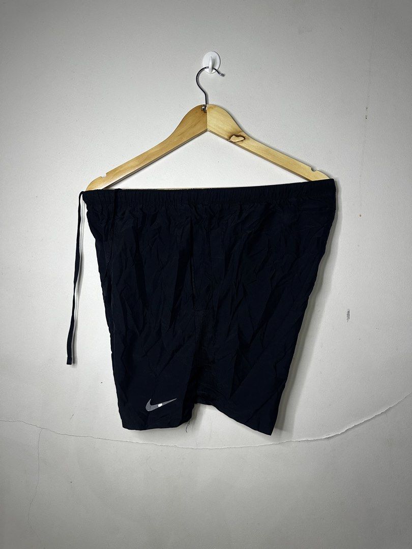 NIKE RUNNING (Category: Shorts) located in Molave. Submitted by thriftmate13 (Listing ID 1461413949, Image 1). Description: .