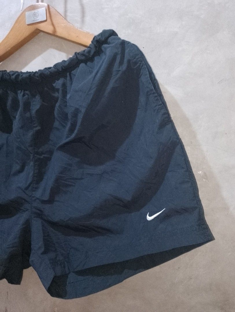 Nike Running Short Nylon (Category: Activewear) located in Carmen. Submitted by fukqueazz (Listing ID 1461544552, Image 2). Description: Size 30 Adjustable Lace Length 15 Good Condition Complete Tags No Issues 📍Cebu JnT Express Mop:Gcash.