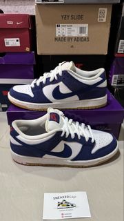 (Category: ) located in . Submitted by sneakergap (Listing ID 1461464564, Image 1). Description: .