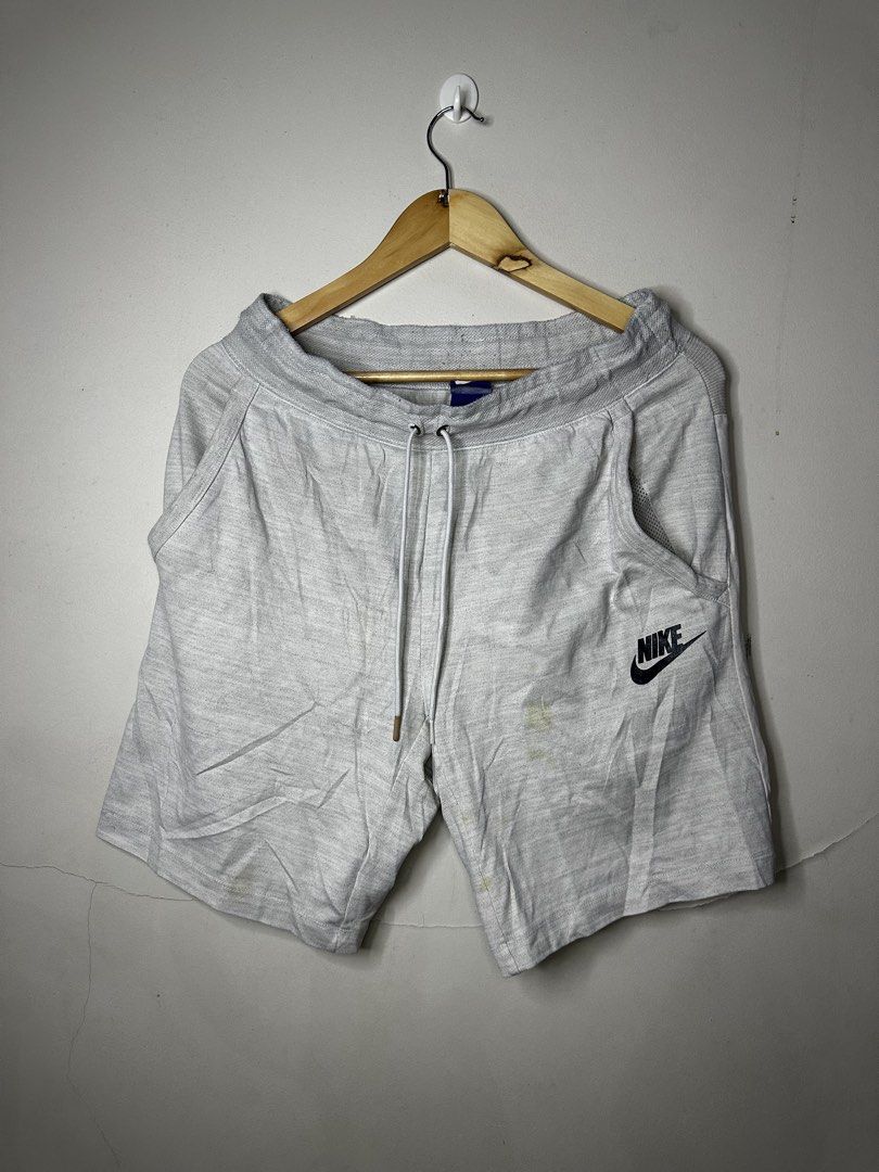 NIKE SWEAT SHORT (Category: Shorts) located in Molave. Submitted by thriftmate13 (Listing ID 1461413490, Image 1). Description: .