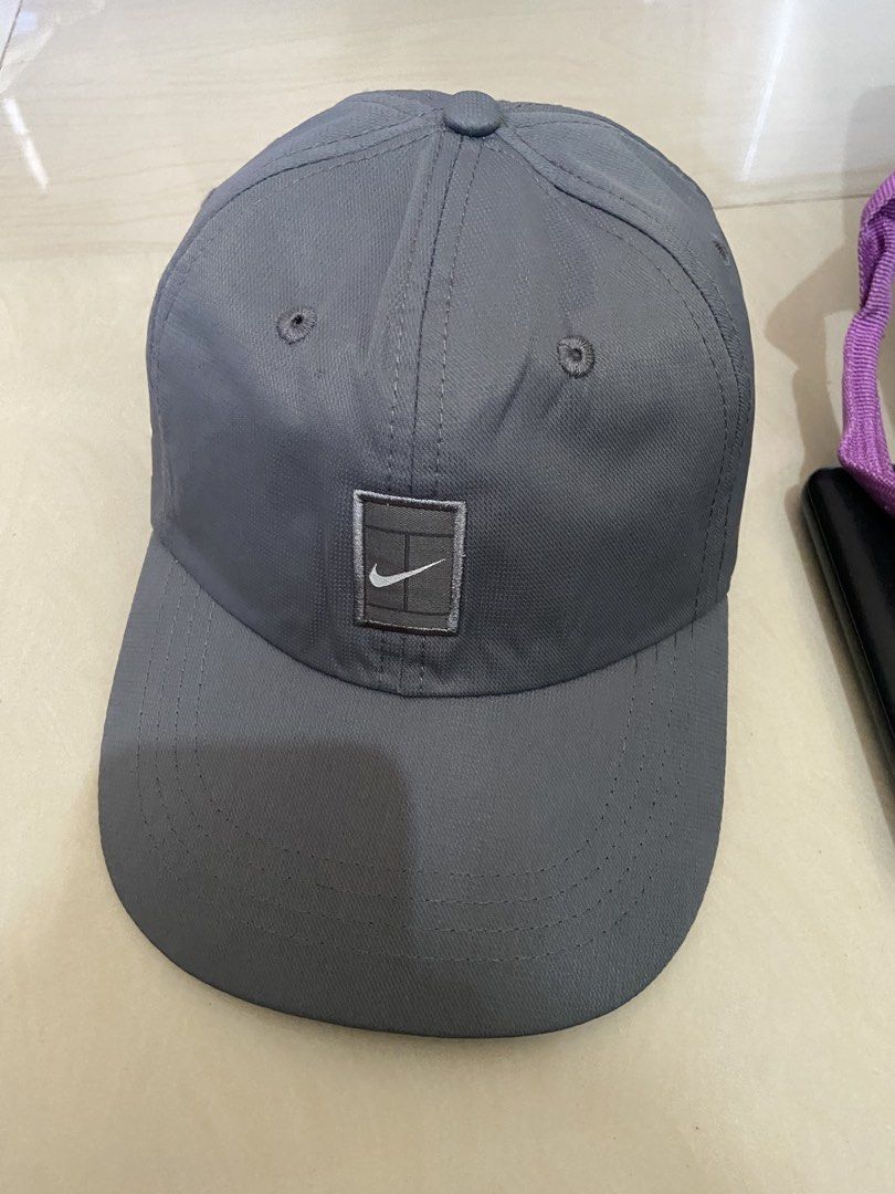 Nike Tennis Cap (Category: Caps & Hats) located in Manila. Submitted by ajwooh (Listing ID 1461349175, Image 1). Description: Used only a few times dm for more pics payment thru gcash/bank transfer (gotyme) .