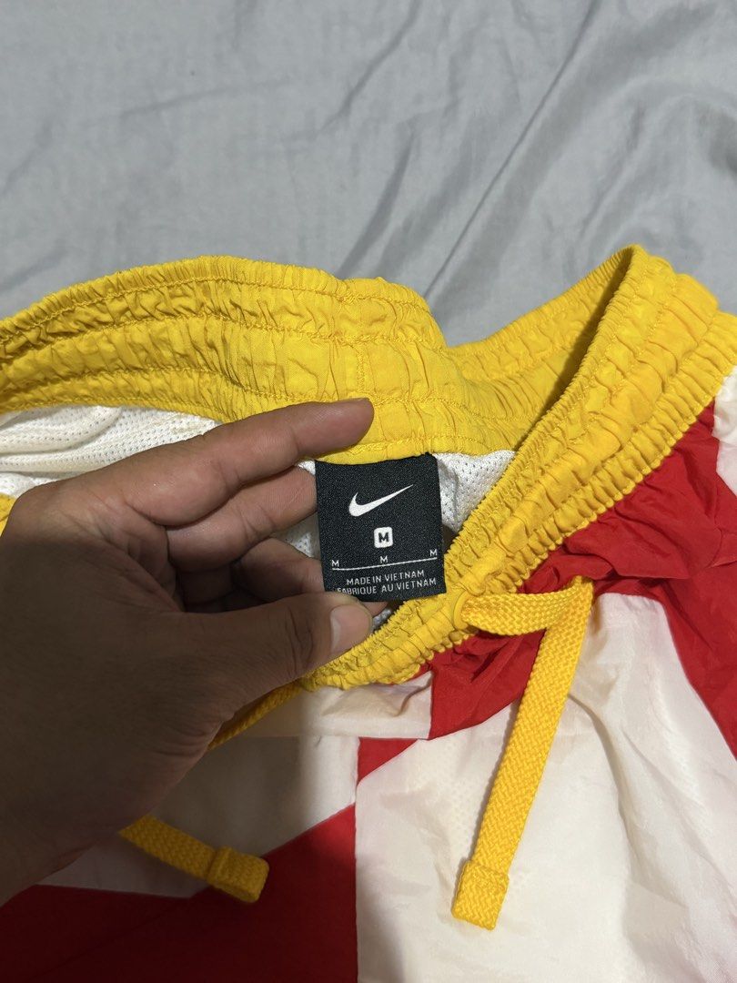 Nike Throwback basketball short (Category: Shorts) located in Manila. Submitted by thra_shirts (Listing ID 1461424765, Image 2). Description: Nike throwback basketball short Medium Waistline 30-34 Length 20 Excellent condition Authentic .