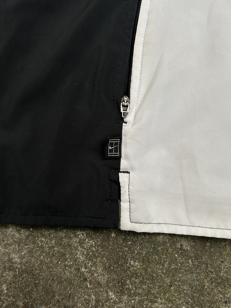Nike Track Jacket (Category: Coats, Jackets and Outerwear) located in Pateros City. Submitted by _ramonparian (Listing ID 1461422123, Image 3). Description: W: 18 L: 22 Color R: 9.9/10.