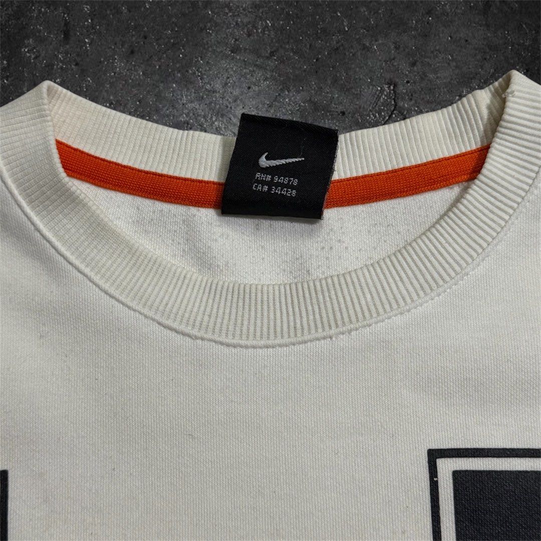 Nike Vintage spell out logo (Category: Hoodies) located in Manila. Submitted by marx_g (Listing ID 1461540649, Image 3). Description: Nike Vintage spell out logo Size: Large Width: 21 Length: 26 PRICE: 2300 plus shipping fee.