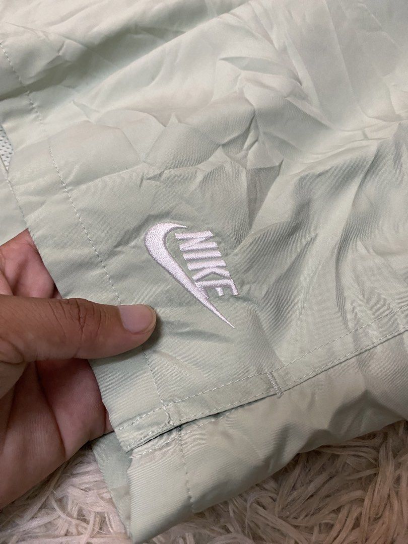 Nike Woven (Category: Shorts) located in Aurora. Submitted by clarkmelvinthrift21 (Listing ID 1461462696, Image 2). Description: Name: Nike woven 📌Size: Xxl 📌Dimensions: 34-36x17 📌Condition: Excellent 📌Issue/Flaws: None 📌Color rate: 9.5 Location: Zamboanga del Sur, Mindanao.