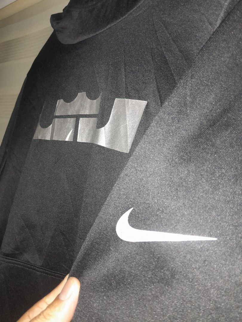 NIKE X LEBRON 2XL (Category: Hoodies) located in Alburquerque. Submitted by zkethrifter (Listing ID 1461486366, Image 2). Description: ACTUAL DIMES 24W x 27L NEGOTIABLE DM!.