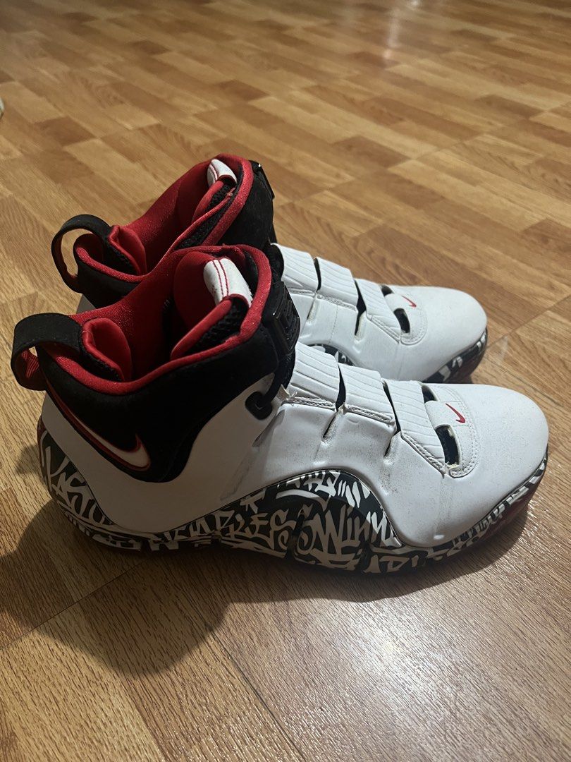 Nike Zoom LeBron 4 "Graffiti" (Category: Sneakers) located in Caloocan City. Submitted by reyesjoyce (Listing ID 1461415213, Image 2). Description: For Sale Nike Zoom LeBron 4 "Graffiti" Size 9.5 US NO BOX Shoes only Used once only Negotiable Location Cabuyao, Laguna Willing to meet up if sure buyer or via LBC(payment first before ship out) or Lalamove.