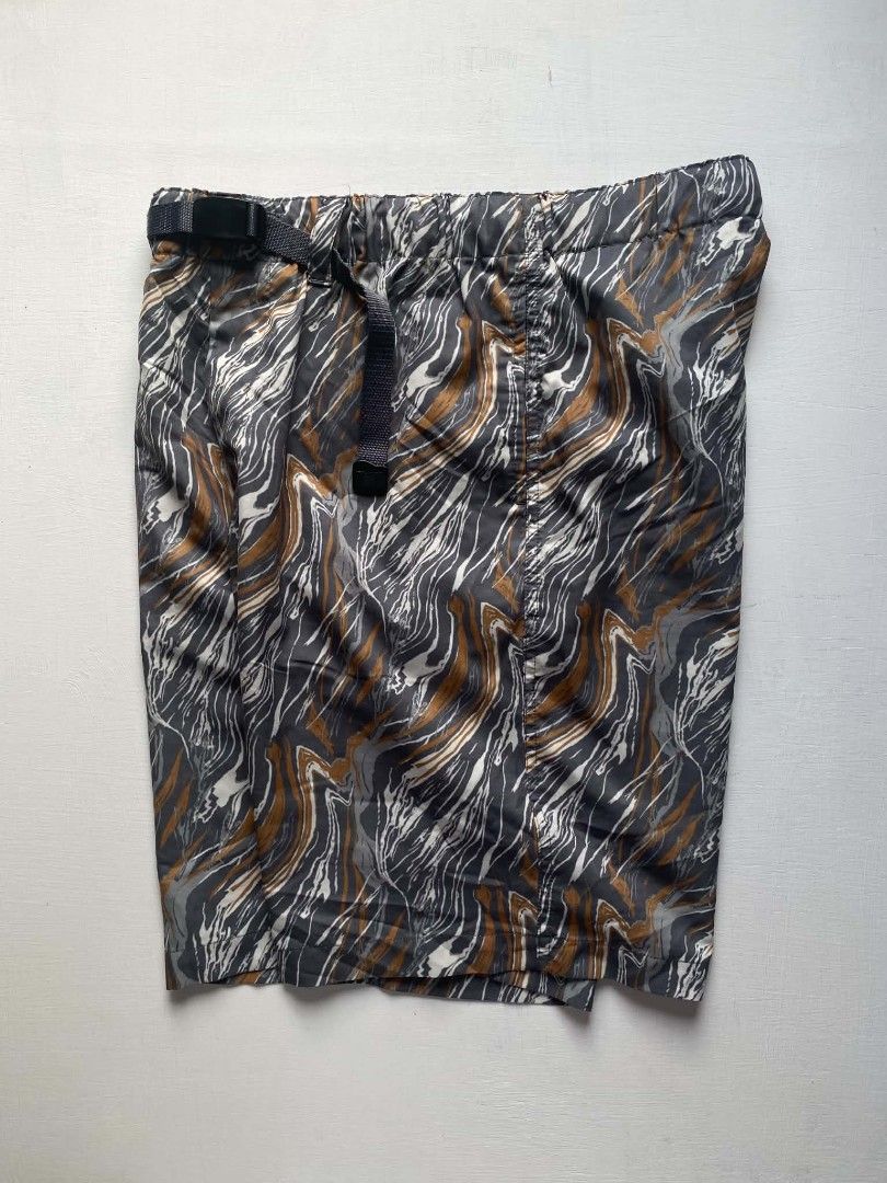 NIKO AND ... (Category: Shorts) located in San Fernando. Submitted by ivannbeninsig (Listing ID 1461455465, Image 2). Description: Size 3 on tag W 32-36 L 20 No Issue Excellent Condition.