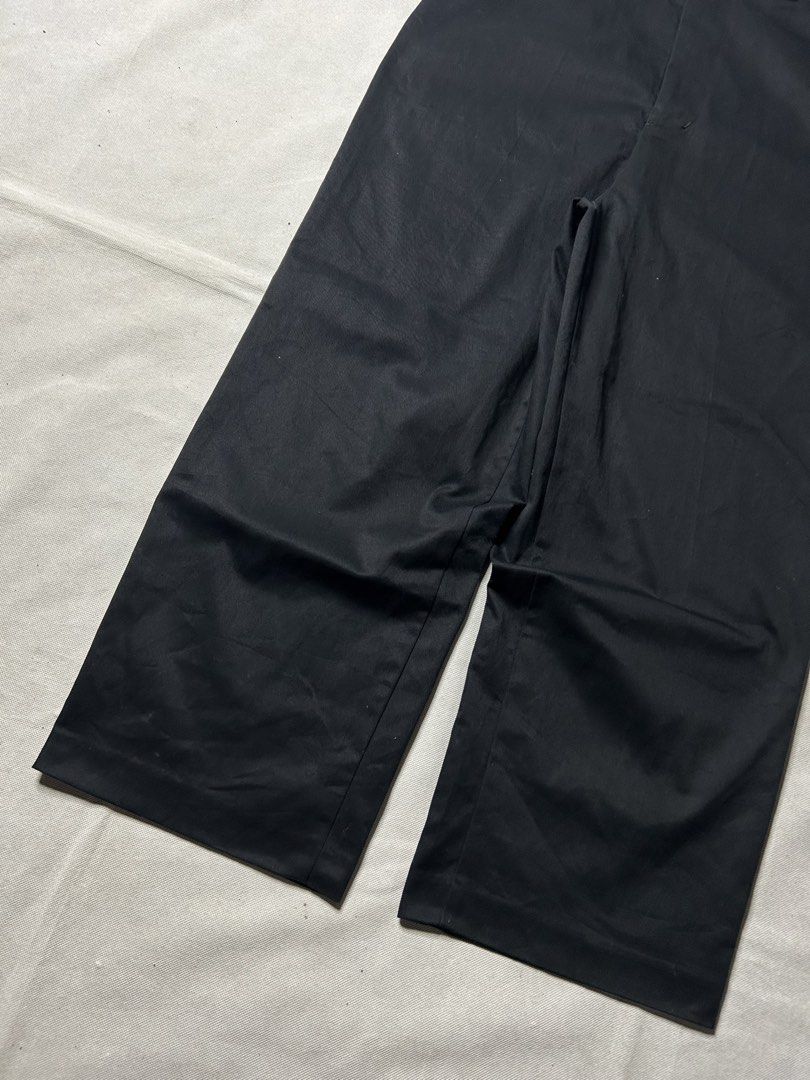 Niko And… Wide Leg Trousers (Category: Trousers) located in Iloilo. Submitted by noy_thrift (Listing ID 1461475791, Image 2). Description: Niko And… Wide Leg Trousers Waistline 28-29 Thighs 12.5 Knee 11 Leghole 9.6 Inseam 25 Outseam 39 Front Rise 14.5 Back Rise 16.5 Excellent Condition No Issue.