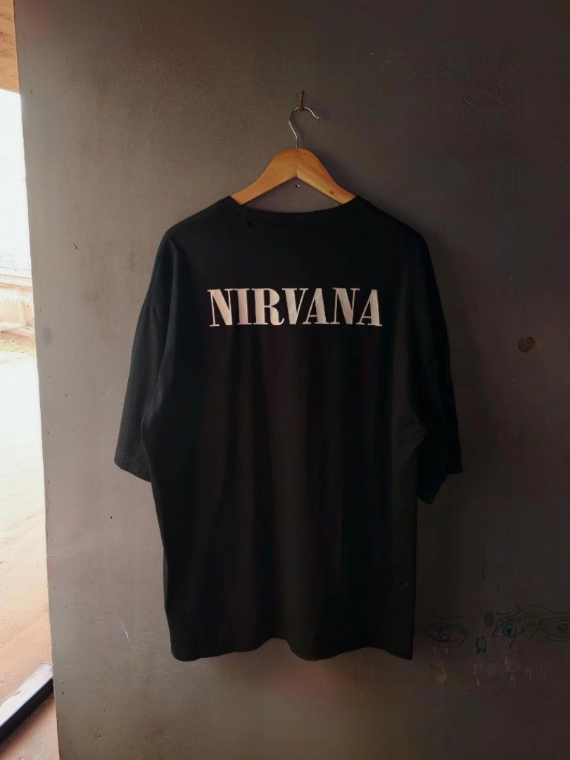 Nirvana graphic tee (Category: Tshirts & Polo Shirts ) located in Alcoy. Submitted by kyle_fnds (Listing ID 1461509419, Image 2). Description: 24x30 No issues.