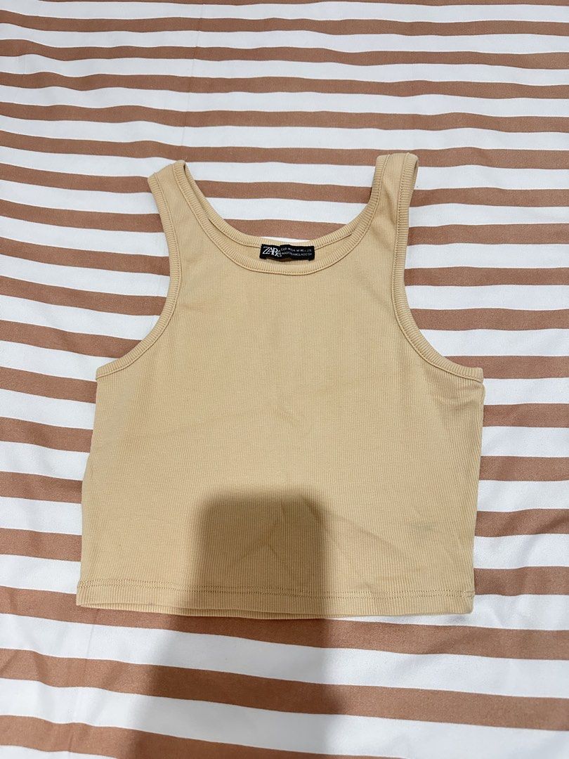 Nude Crop Top (Category: Sleeveless) located in Valenzuela. Submitted by shopbychacha (Listing ID 1461382806, Image 1). Description: Nude Crop Top Can fit from XS to S.
