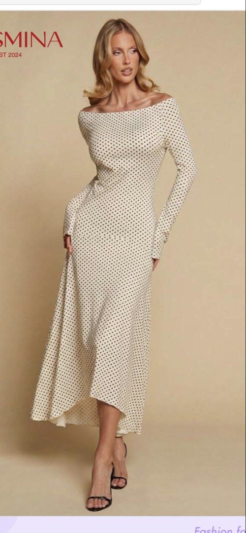 Off-Shoulder fitted flowy dress get 2 (bundle) (Category: Dresses) located in Quezon City. Submitted by Ellieeeee000 (Listing ID 1461543004, Image 2). Description: RFS: double order.