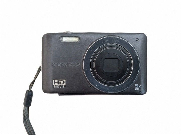 Olympus VG-120 (Category: Cameras) located in Iligan City. Submitted by lumiere_ph (Listing ID 1461336455, Image 2). Description: 14 Megapixel Resolution 3.0" LCD Display 5x Zoom Lens (35mm Equiv 26-130mm) 720p HD Video Inclusions: Unit Battery SD card(untested) SD card reader Strap.