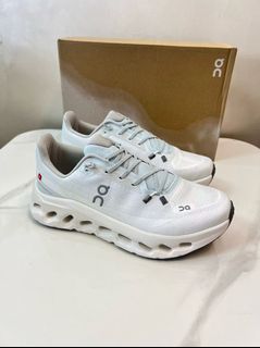 （分類：）位於 。 由 sneakerssssssssssss 提交（商品編號 1461424786，圖片 1）。簡介： 。
