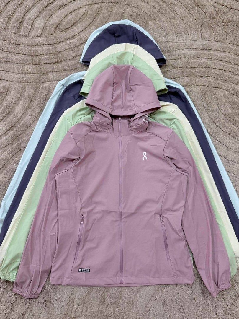 Oncloud jacket detachable hoodie (Category: Coats, Jackets and Outerwear) located in Valenzuela. Submitted by markailandco. (Listing ID 1461467588, Image 1). Description: Small to xl .