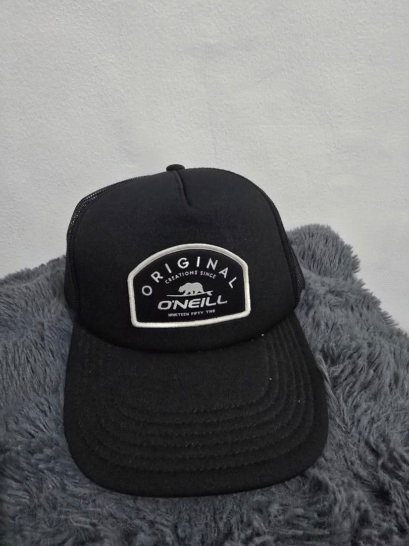 O'Neill Black Trucker Cap (Category: Caps & Hats) located in Manila. Submitted by trialfindsmanila (Listing ID 1461504862, Image 1). Description: bnew never use with price tag bought from US - Black O'Neill trucker cap - Breathable mesh back - Adjustable snapback closure - O'Neill logo patch on front - Perfect for casual wear Delivery or Pickup Weekdays only Makati Address: Salcedo St. Legaspi Village Monday to Friday (8am - 5pm) .