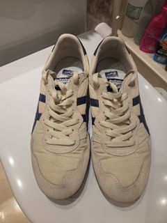 （分類：）位於 。 由 geoffw 提交（商品編號 1461271950，圖片 1）。簡介： 。