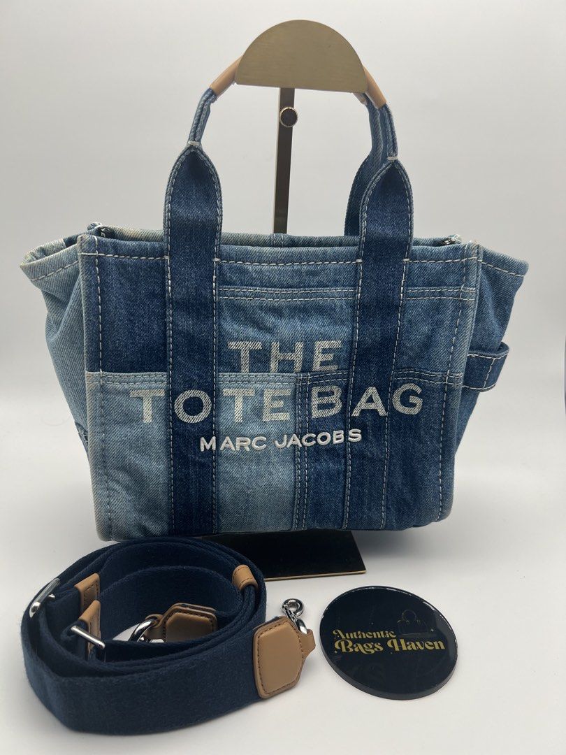 Original Marc Jacobs Denim Sling Bag (Category: Luxury Bags & Wallets) located in Cavite. Submitted by authenticbagshavenbyvalg (Listing ID 1461327417, Image 1). Description: Guaranteed Original 💯 very good condition rare no major issue.