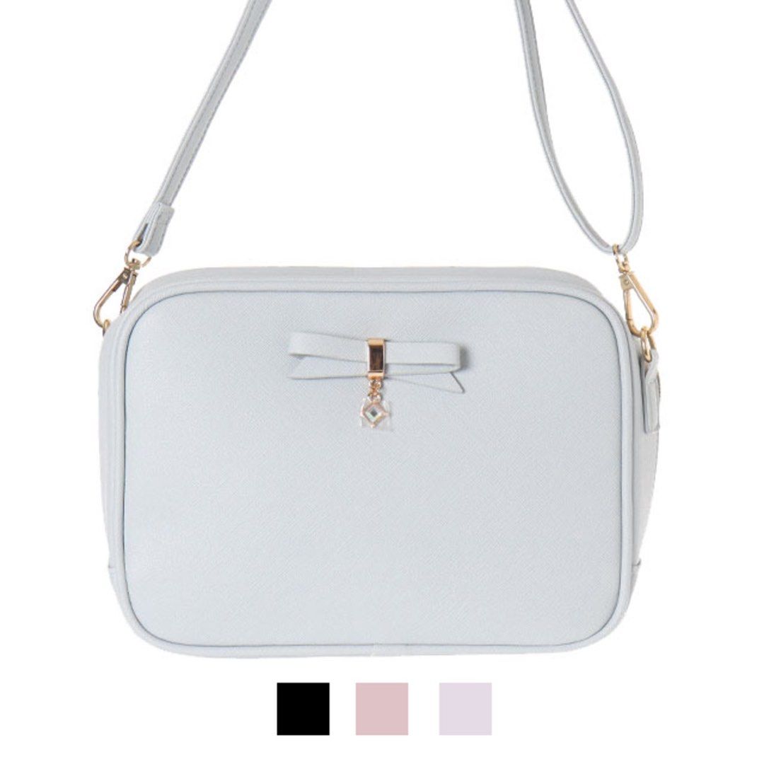 Osel Light Blue Itabag 痛バッグ (Category: Cross-body Bags) located in San Juan City. Submitted by kkaattt (Listing ID 1461379508, Image 2). Description: -Light Blue Crossbody Itabag -Bought in Japan, no longer being sold by the manufacturer -high quality and not made of polyester! -strap has a few weird dents from improper storage, please see photos -Insert board has a few punctures from canbadges .