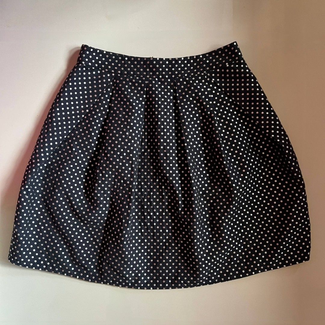 Black Polka Dots Skirts Y2k (Category: Skirts) located in General Trias. Submitted by wear_whimsy (Listing ID 1461280311, Image 1). Description: Size: 26-27 - Black skirt with all-over cream polka dots - Flared A-line silhouette - Gold zipper closure at the back - No issue but needs wash.