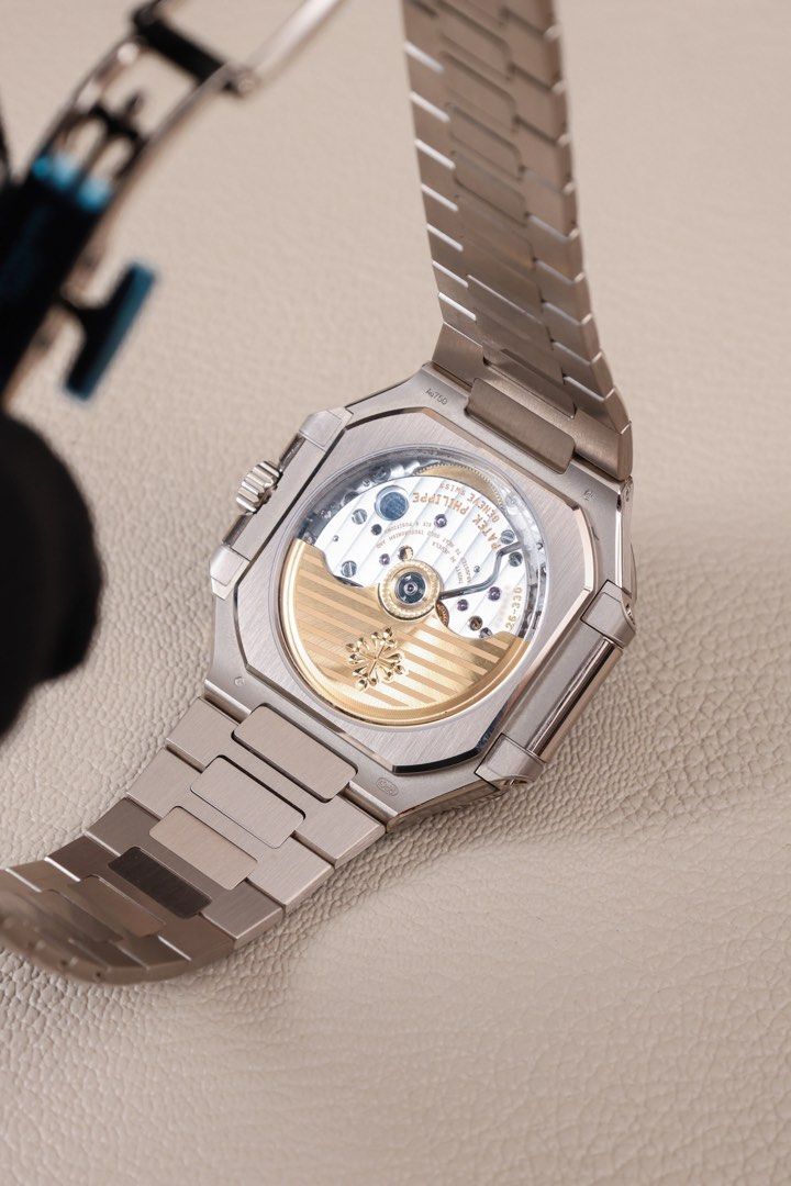 Patek Philippe Cubitus 40 (Category: Luxury Watches) located in Makati City. Submitted by vintage.grail (Listing ID 1461349412, Image 2). Description: Brand New 2026 Patek Philippe Cubitus 40 Reference 7128/1G Automatic, White Gold, Blue Dial Comes in complete set 🏷️ Php 9,200,000 DM to reserve. Available for viewing at Vintage Grail, The Peninsula Manila.