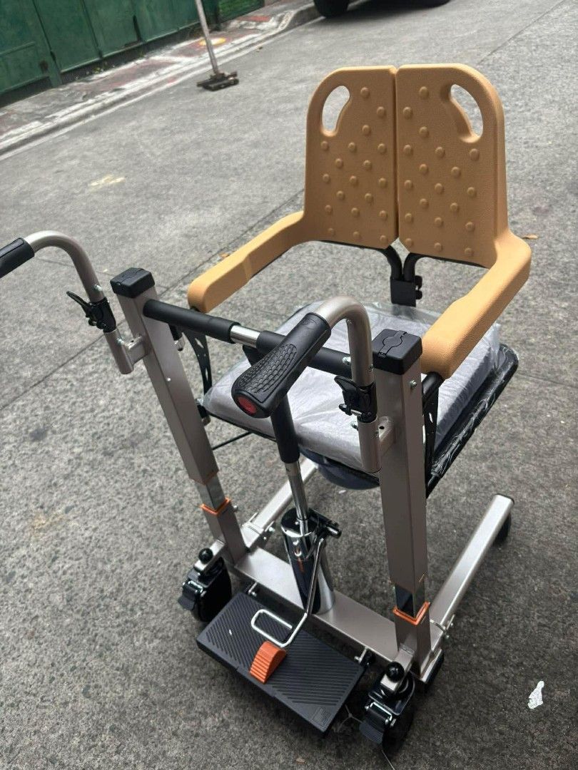 Patient transfer chair (Category: Medical Supplies & Tools) located in Quezon City. Submitted by gabi2026 (Listing ID 1461542392, Image 2). Description: onhand brandnew same day delivery COD.